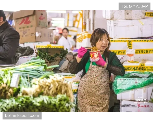 任子威逛菜市场像个大叔，结账掏出那张卡我当场三观裂开